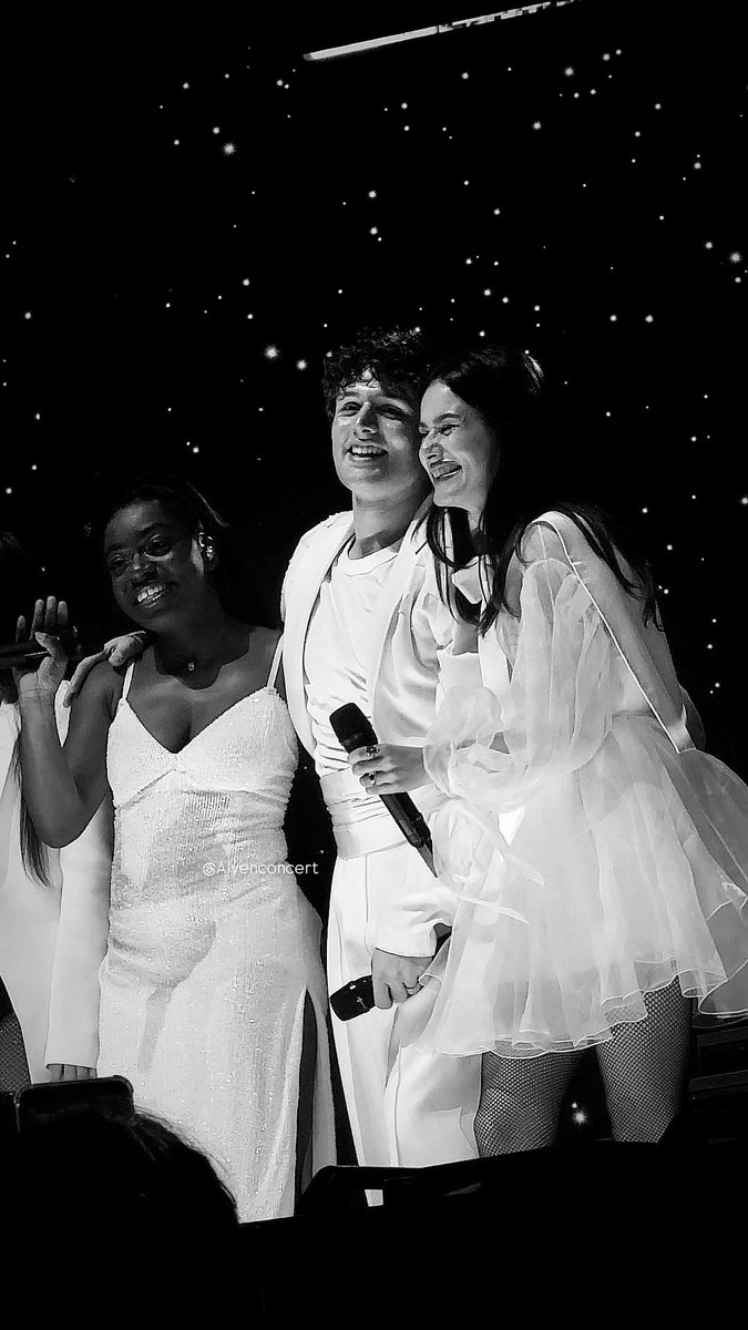 DelenaaEndgame's tweet image. Sarah, Bastiaan et Jeanne 💙
18.04.2026 Forest National (Bruxelles)

#StarAcademy #StarAcTour #Concert #Bruxelles