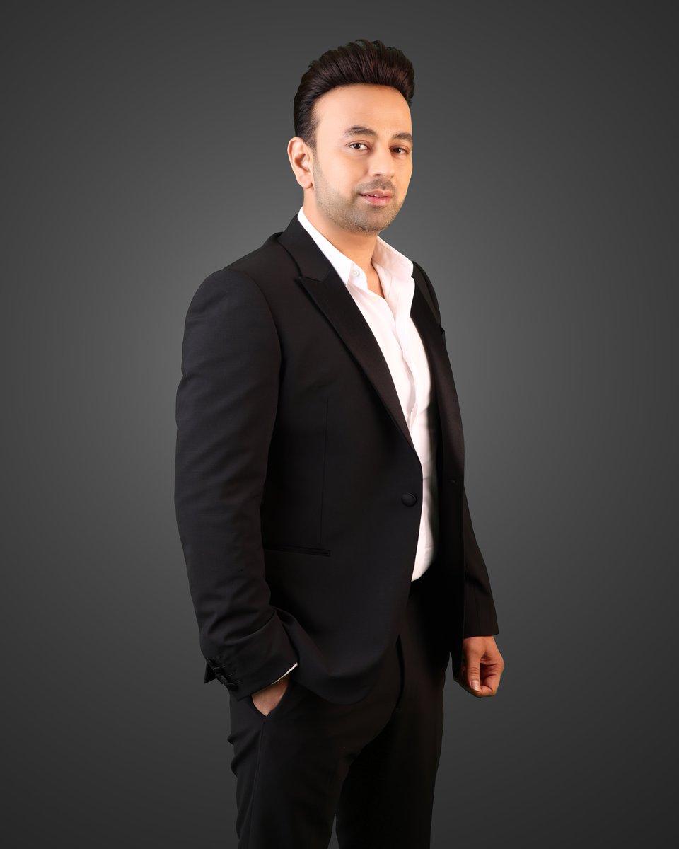 SatishSanpal's tweet image. Executive presence isn’t just about appearance - it’s about clarity, confidence, and control over your decisions. 
The way you show up speaks before you do. Make sure it reflects where you’re going.

#Leadership #ExecutivePresence #CEOMindset #SuccessMindset #ProfessionalGrowth