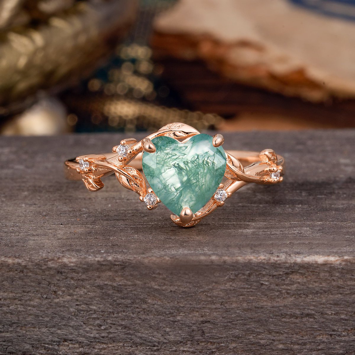 Romalarjewelry's tweet image. Nature's love letter. 💌🌿 This Heart-Shaped Moss Agate is one-of-a-kind magic. Pure untamed romance. 💚 #MossAgate #HeartRing #UniqueRing #NatureRing #ROMALAR