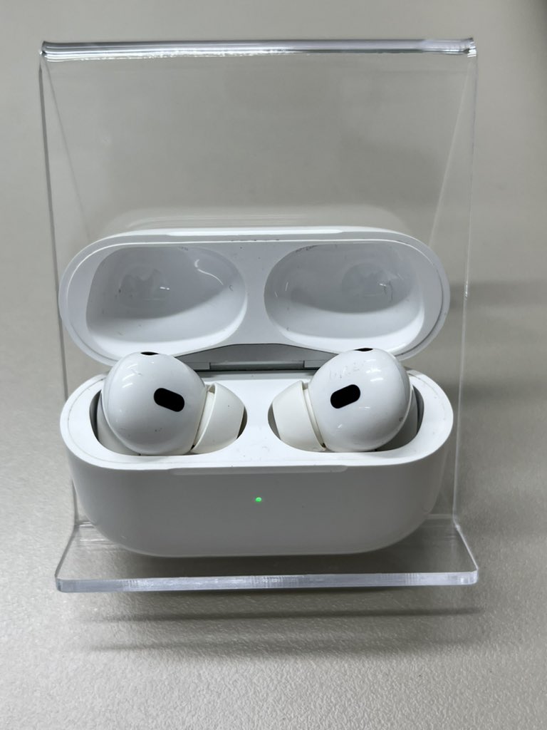 Apple Watch SE, AirPods Pro 2, Pencil 2—great-value preowned. Commuting, study, entertainment covered. DM for details!