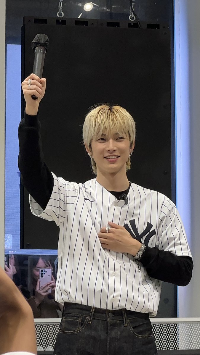 「hellokoey★彡。」 tweet media