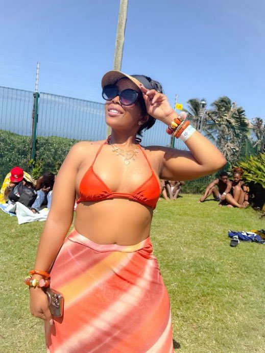 Man’s NOT Barry Roux tweet media