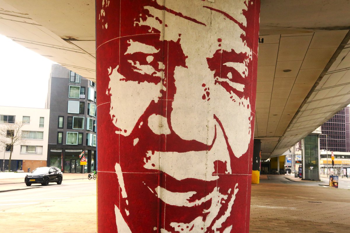 Daily street art #560 #Rotterdam #rotjeknor #ZuidHolland #Nederland #followthebeer #StreetArt #streetstyle #streetphoto #streetphotography #streetphotographer