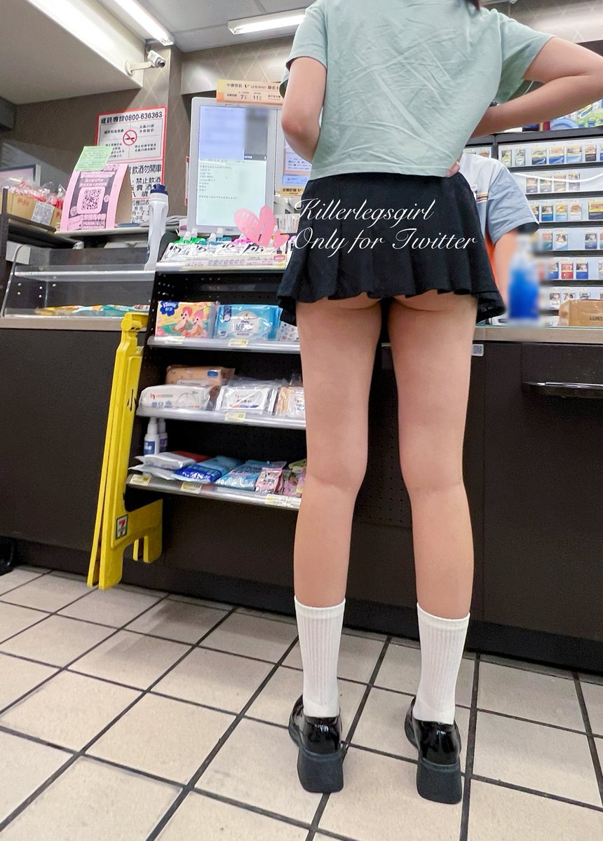 killerlegsgirl's tweet photo. 露出日常 https://t.co/TCvirl5Edc