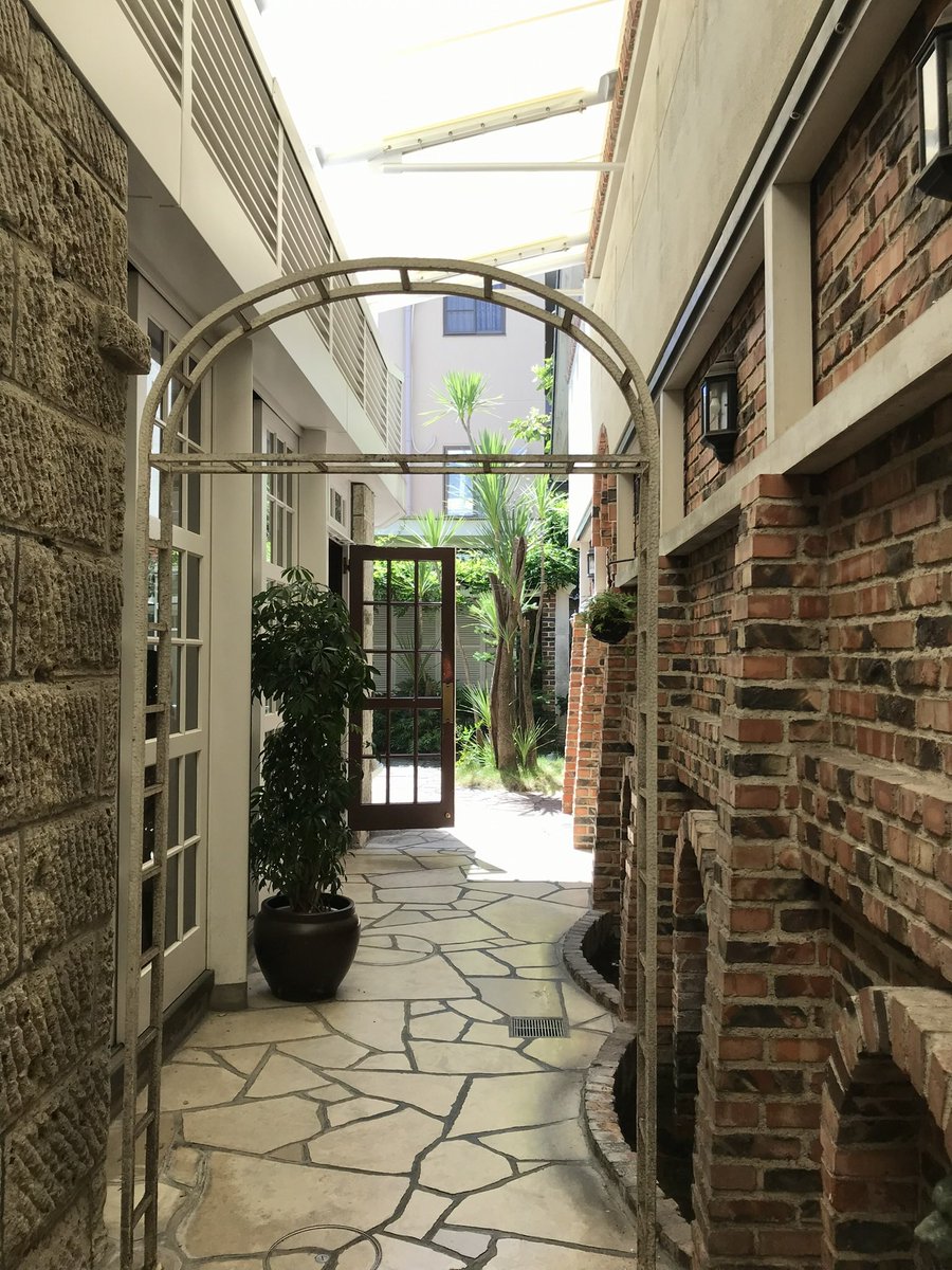 ∩^ω^∩ tweet media