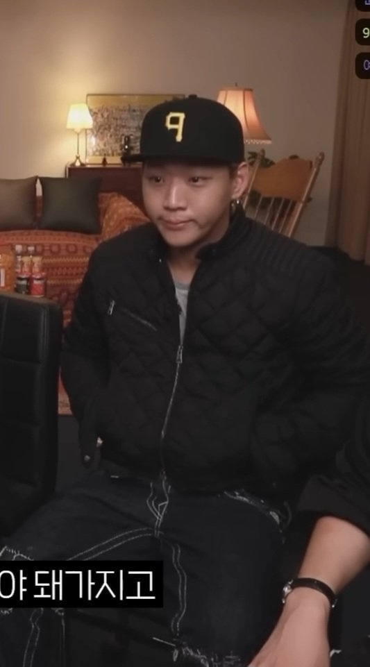 힙합꼰대 tweet media