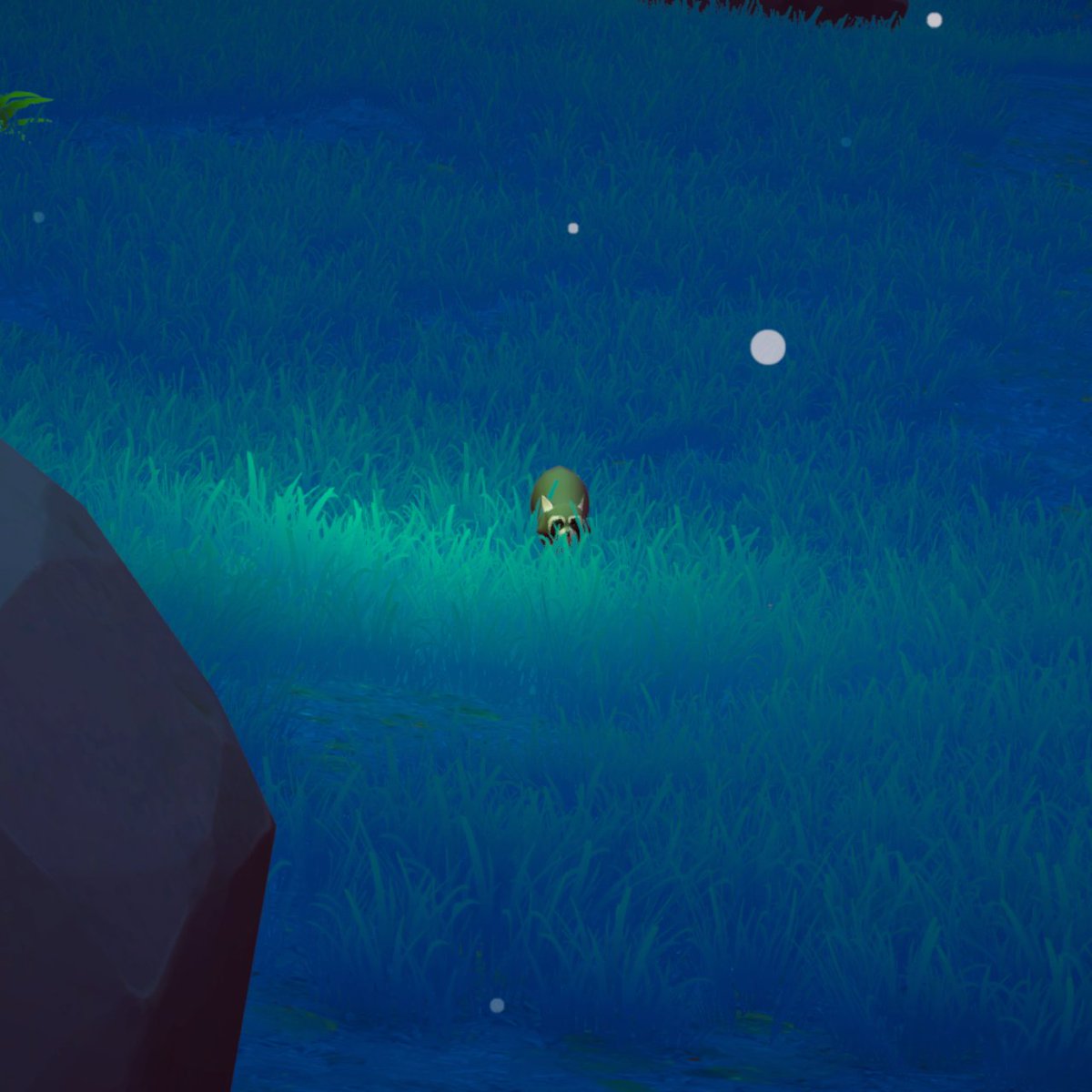 These are the best photos I've ever taken of the raccoon. As soon as I approach, they flee at high speed. I need to hurry up and implement the trust system so I can get closer and pet them.

#UnderCanopies #indiegame #gamedev