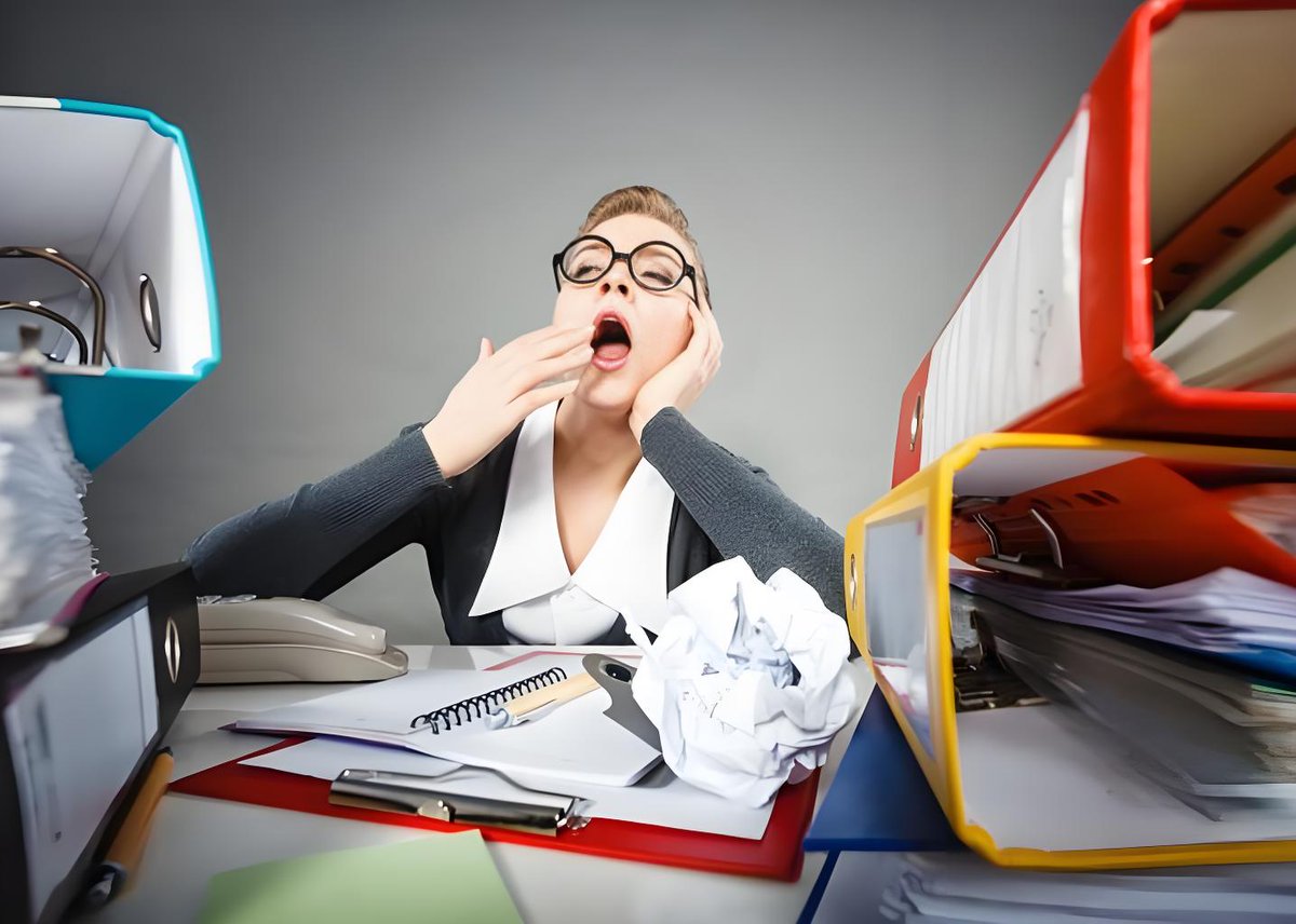 ashusingh2682's tweet image. Tired of sluggish mornings Try this tiny shift: Sleep 30 mins earlier + drink a glass of warm water first thing. Small wins = big energy boosts!  #SleepHacks #DailyRoutine