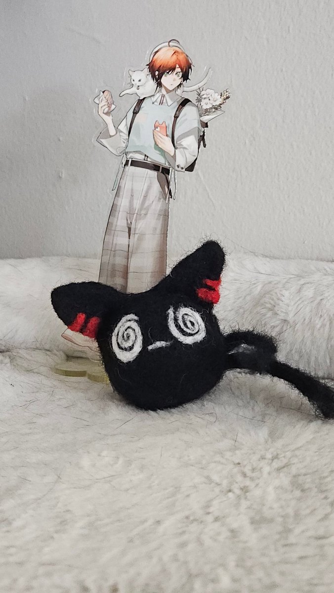 psithdraws's tweet photo. havent felted in a long time, but #machiroons got me inspired....
#FlayonsCrayons (more pics in replies) https://t.co/mxcStEL77O