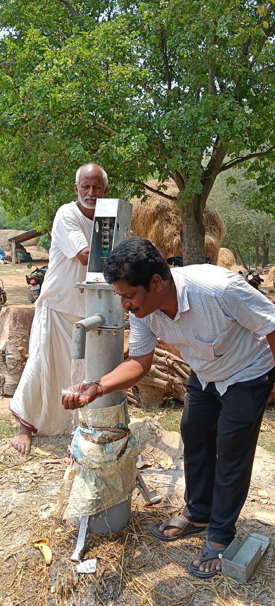 Kalisettitdp's tweet image. ఎచ్చెర్ల నియోజకవర్గం పెంట గ్రామంలో త్రాగునీరు సమస్యపై వెంటనే స్పందించిన విజయనగరం ఎంపీ శ్రీ కలిశెట్టి అప్పలనాయుడు గారు—అధికారుల సమన్వయంతో ఒక్కరోజులోనే బోర్ వేయించి సమస్య పరిష్కారం.

#KalisettiAppalaNaidu #Vizianagaram #PublicService #WaterIssue #GrievanceRedressal