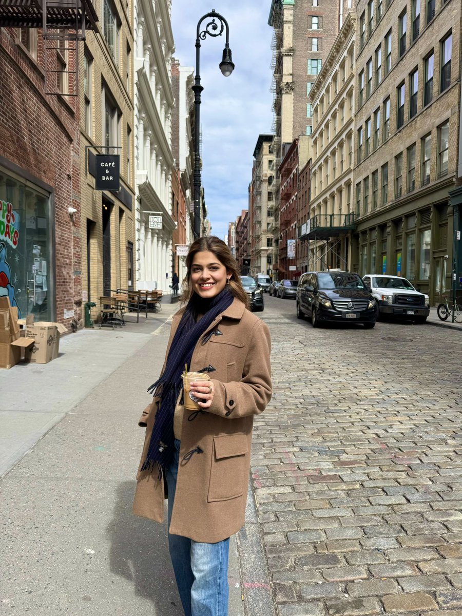 StarAshaBhat's tweet image. SOHO ♥️ 

#nyc #wednesday #NewYork