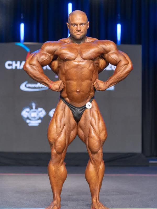 colt_star's tweet photo. Muscle bull Dawid Cnota 🤤❤️💓💕💜😍♥️🥰🫠 #bodybuilder #sexyhunk #hothunk #bulge #muscle #toohot #glutes https://t.co/H1SyYUfDVC