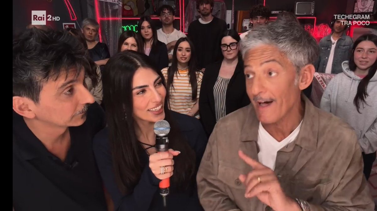 Laura🦋💐 tweet media