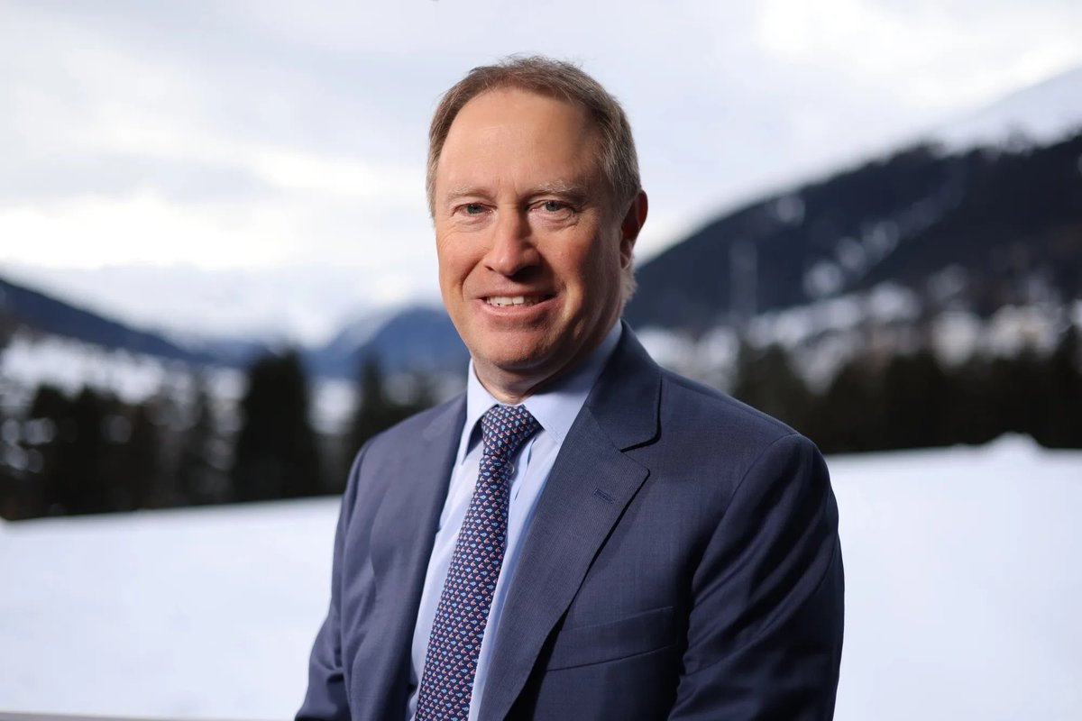 cryptorover's tweet image. HUGE: 🚀 MORGAN STANLEY BUYS $10,000,0000 WORTH OF #BITCOIN.