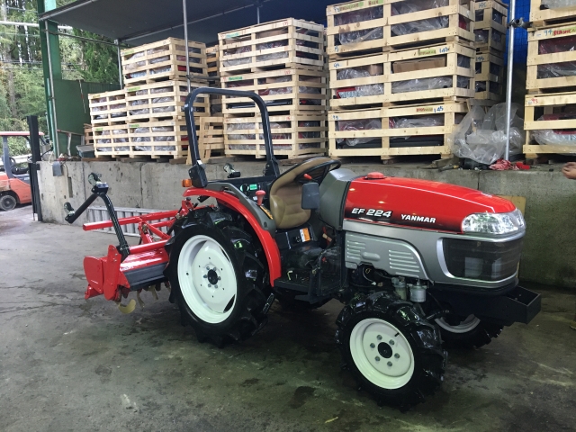 chukonoki's tweet photo. 中古トラクター　ヤンマー EF224(ロータリー付き）が、群馬県に出荷されました。
商品詳細はコチラ→https://t.co/30MXYVZNsV https://t.co/ZnvQO8S9o5