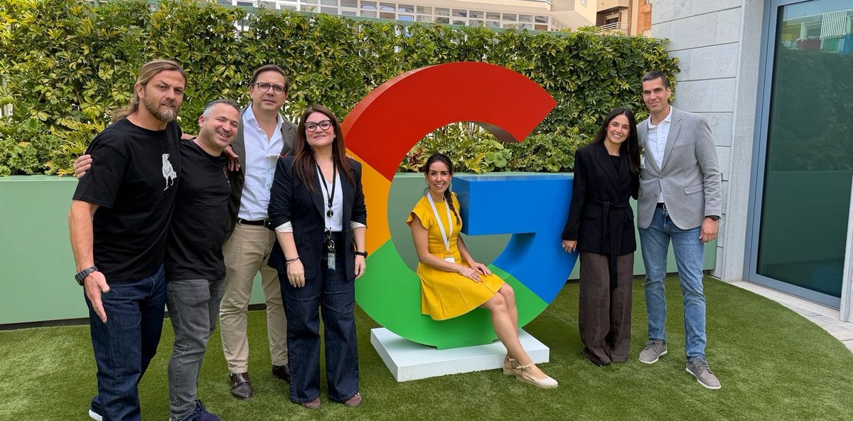 quiquesr's tweet photo. Proyecto #Albus completado! Una colaboración de @InnoEducaUMA con @GoogleES para evaluar el impacto de su tecnología educativa en el CEIP Manuel Altolaguirre de #Málaga https://t.co/5RIoFpEQsT