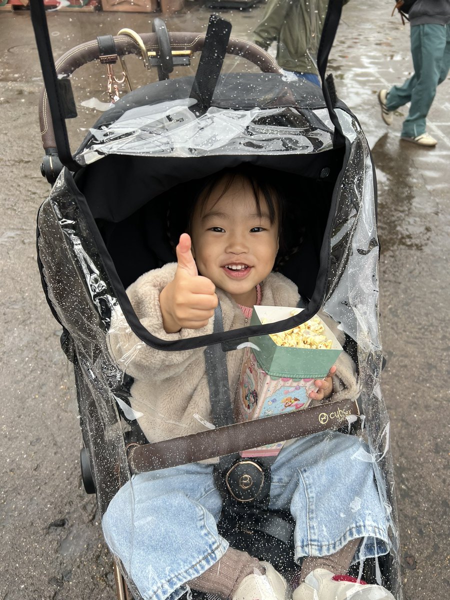 abcddgjjwm's tweet photo. 🏰 https://t.co/i0jPsIadJu