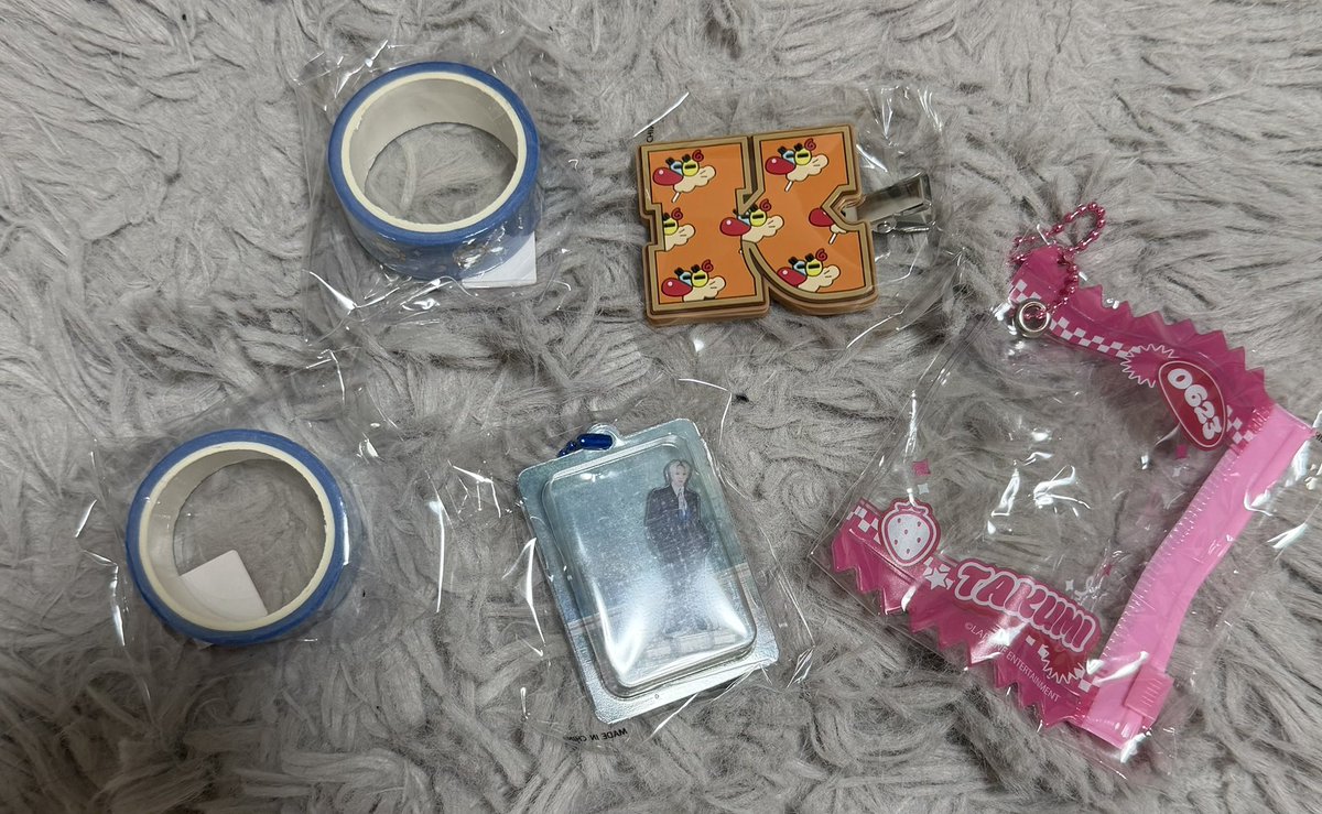ldh__2626's tweet photo. JO1 JO1DER SHOW 2026  
‘EIEN 永縁  ガチャ　カプセルトイ　交換

求　佐藤　顔面アクリルキーホルダー　
　　川西、佐藤　
　　ミニアクリルスタンド
　　がま口キーホルダー

譲　佐藤　クリップ　
　　川西　缶バッチケース
　　川尻　ミニアクリルスタンド
　　ビラ　マスキングテープ https://t.co/ue1tVyuRS2