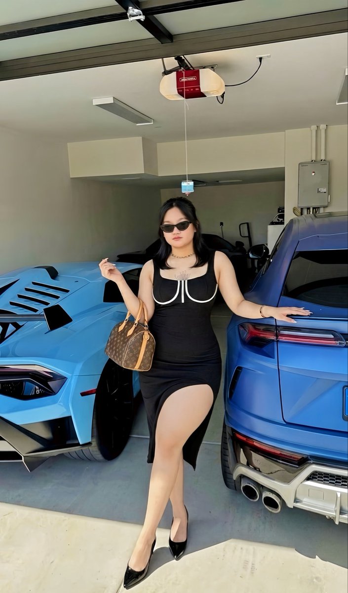 Nghĩ tới cảnh mình mà như Trụ Vương :))) tam thê tứ thiếp….. 
🤭hí hí chảy nước miếng ghê