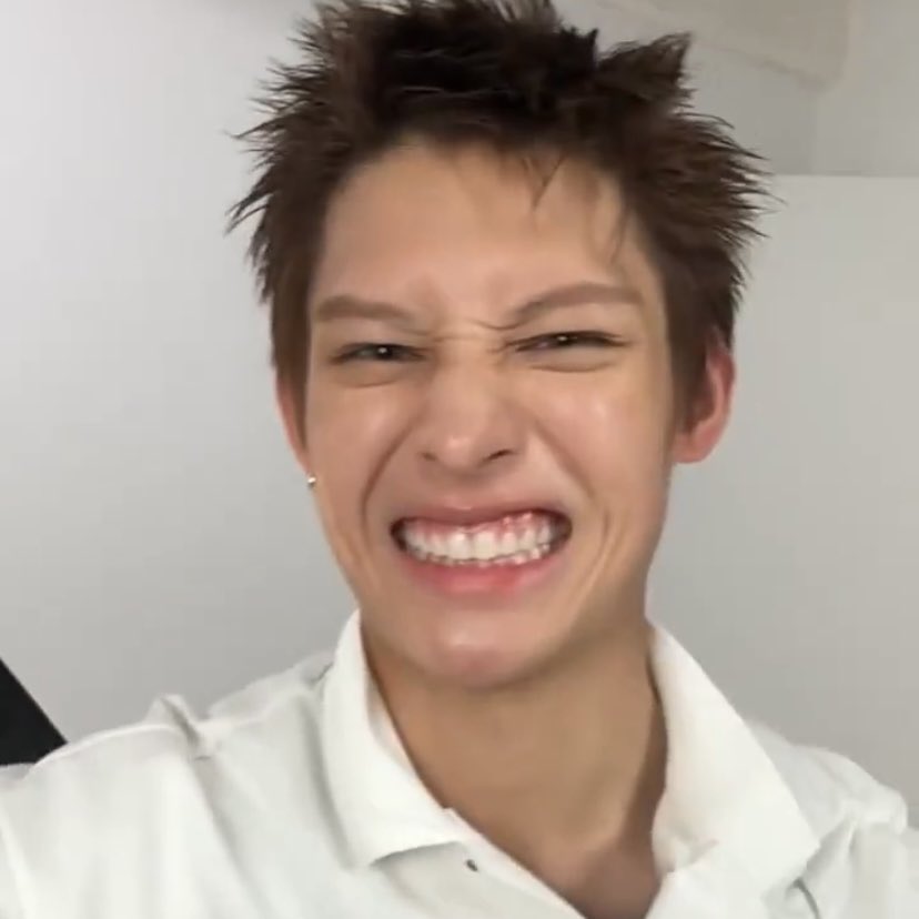 18 ᡣ𐭩. tweet media