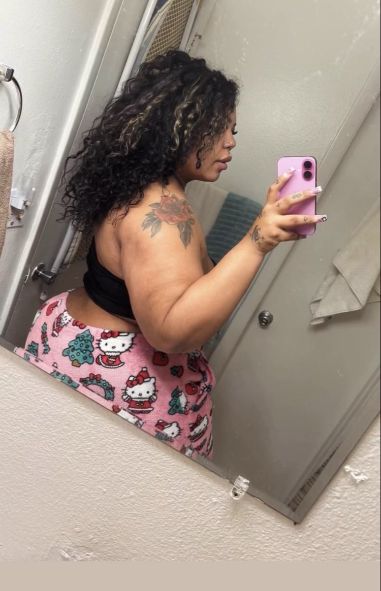 playgirl_Ski's tweet image. Come Chill and play with me 😈 45% OFF welcome me back to OF 

BackShot Queen 👑 

onlyfans.com/fendi.bxtch

#bbw #chudai  #OF  #lightskin #baddie