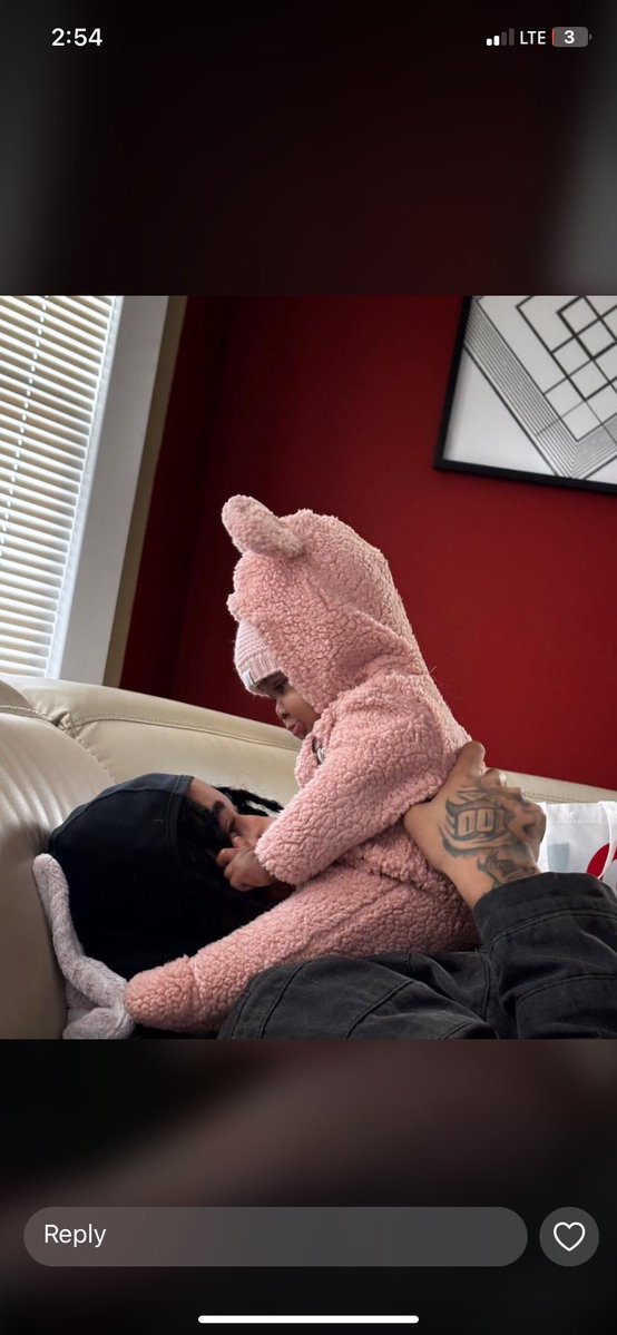 Esther🇬🇭👯‍♀️ tweet media