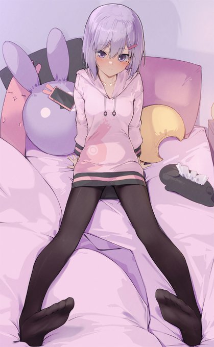 雫ちゃんと部屋よタイツ 