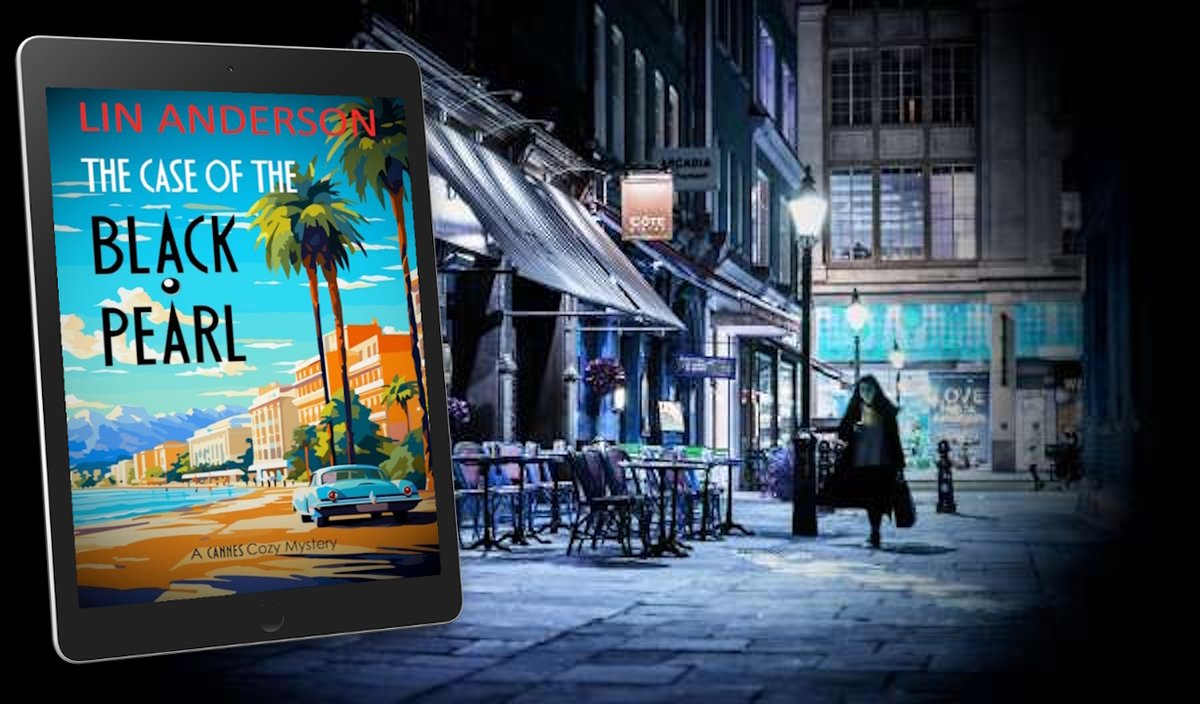 CannesVibe's tweet image. 'She was striking and classy. And, Patrick suspected, bringing trouble his way' viewBook.at/TheBlackPearl  #Adventure #Mystery #Thriller #Cannes #LinAnderson  #KindleUnlimited
