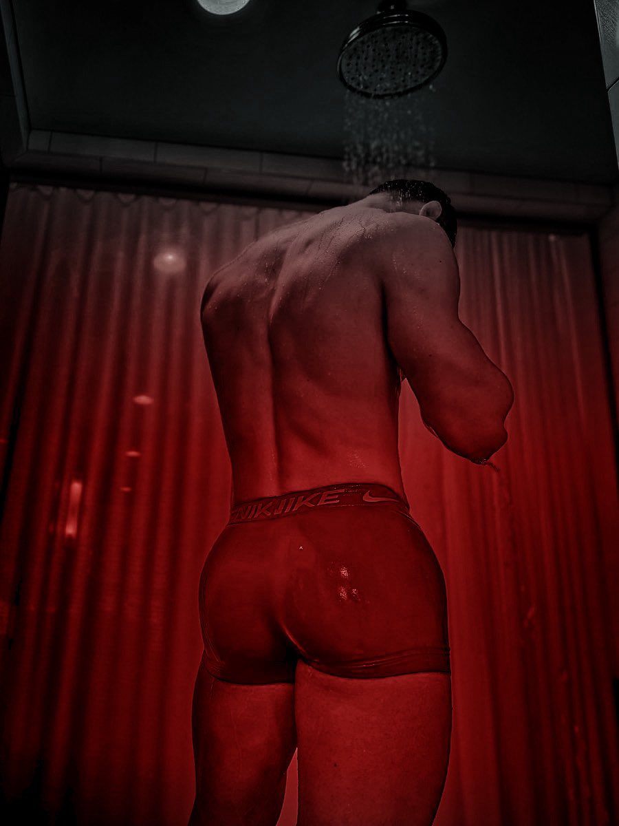 Cameron H. tweet media