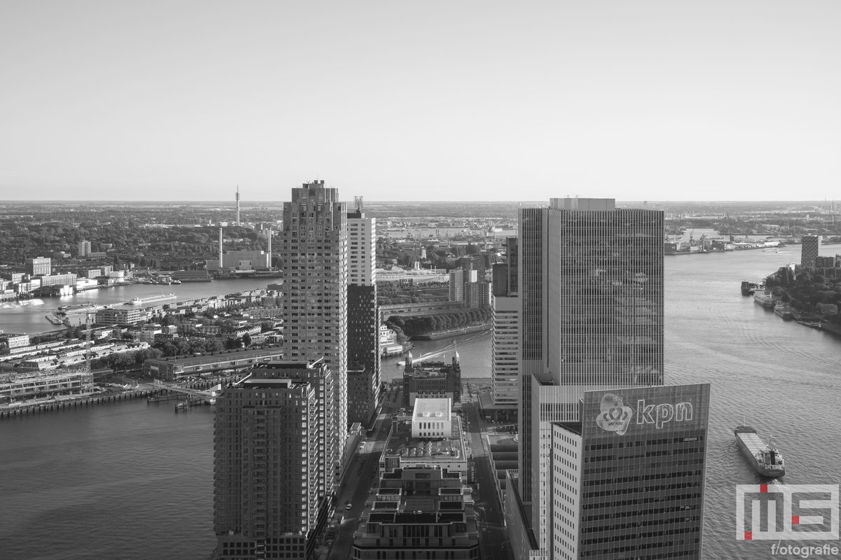 010byday's tweet image. De #skyline van #Rotterdam door @marcvanderstelt als afdruk op canvas of #print? Verkrijgbaar via shop.ms-fotografie.nl
.
.
.
#picfee #werkaandemuur #sfeeraandemuur #artheroes #benrobenelux #fujifilm #fujifilmnederland
