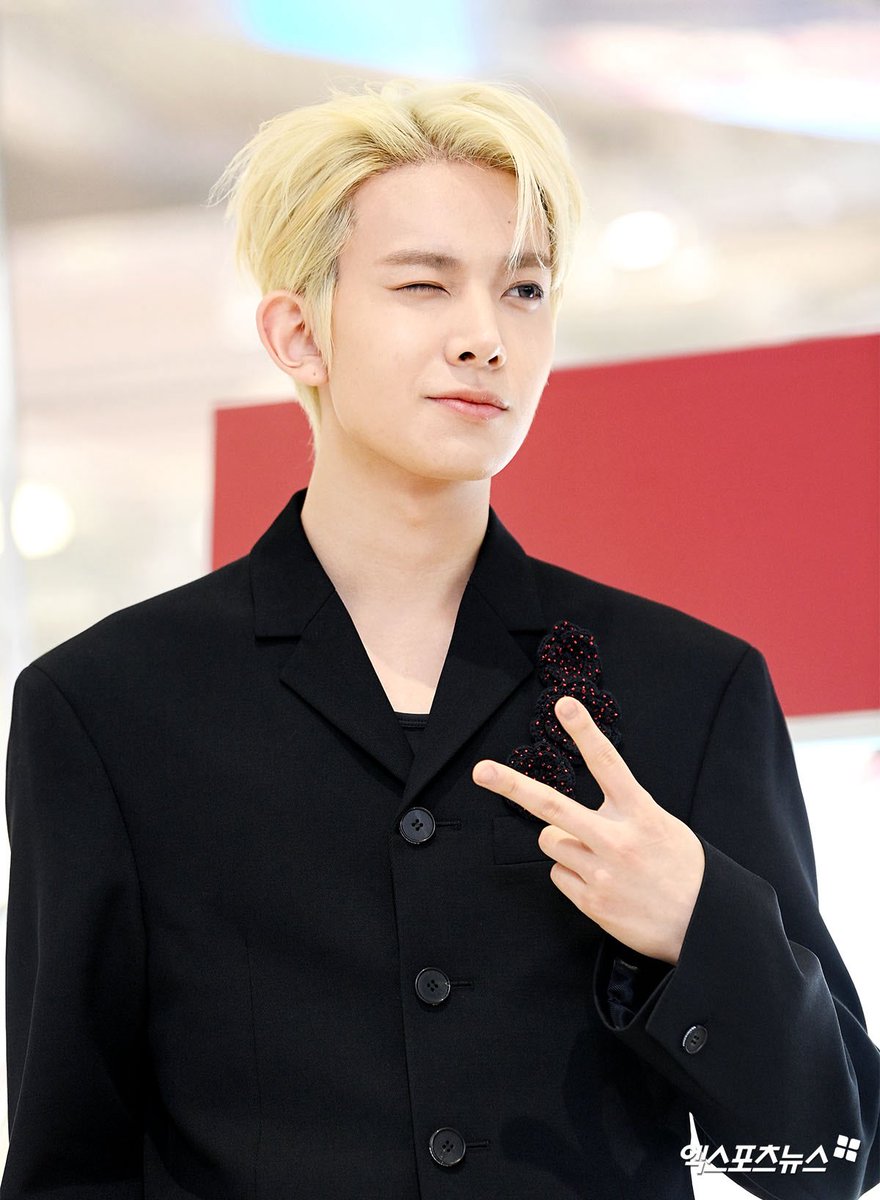 ɪᴄɪᴇʟ. 🐚 tweet media