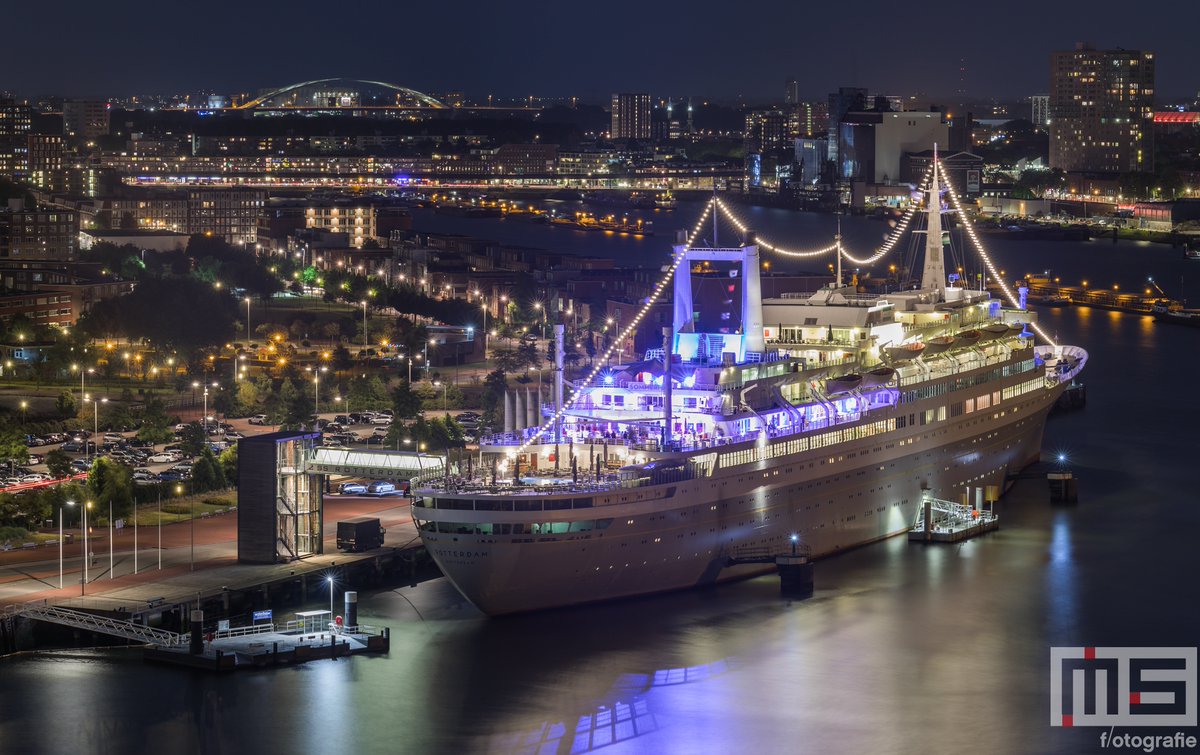 010bynight's tweet image. Het #ssRotterdam in #Rotterdam door @marcvanderstelt als afdruk op canvas of #print? Verkrijgbaar via shop.ms-fotografie.nl
.
.
.
#picfee #werkaandemuur #sfeeraandemuur #artheroes #benrobenelux #fujifilm #fujifilmnederland