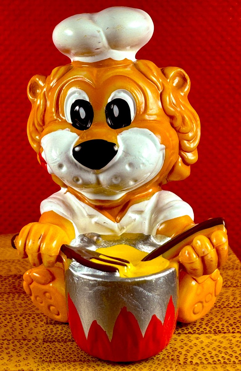 ToyLab245054's tweet image. KINDER TOY (Leo Tragon)                 #kinder #LeoTragon #top