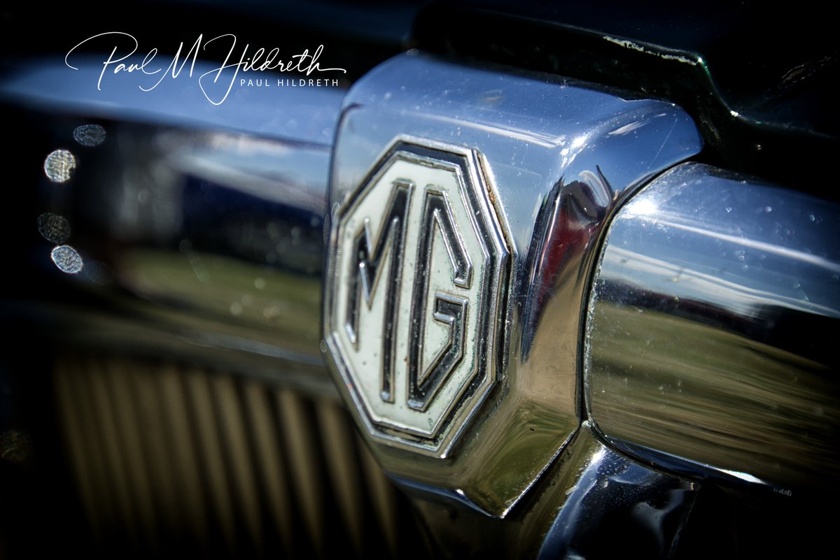 pmhimages's tweet image. That concludes our visit to Aidensfield.  Already looking forward to this year's event!  Now, where shall I take you tomorrow?
Watermark-free, hi-res downloads, prints, gifts &amp;amp; wall art available in the #Heartbeat gallery on pmhimages.com. Does your car feature?
#MG