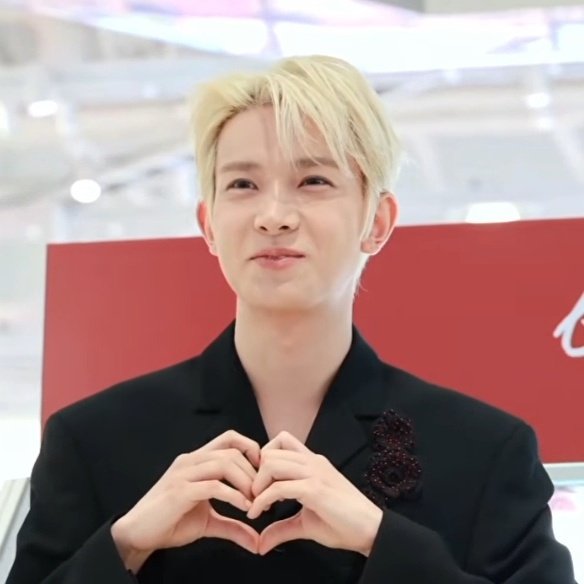 안나 ☆ fan acc tweet media