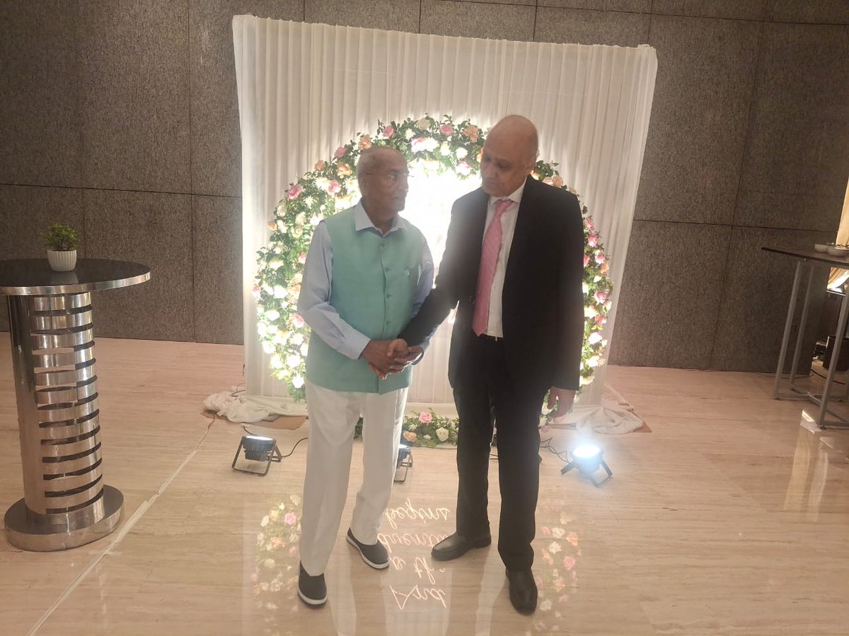 drusawasthi's tweet photo. Blessings and best wishes to Vrinda, granddaughter of Shobha & B.K. Shroff, on her marriage.

Shri B.K. Shroff, my esteemed colleague from 1967–1984 and former Finance Director of STC, remains an inspiring personality sharp, visionary, and remarkably active even at 90.
Delighted to reconnect with the family and meet his son Sanjiv on this special occasion.

#Blessings #WeddingWishes