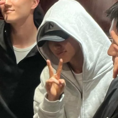 ఇ ◝‿◜ ఇ tweet media