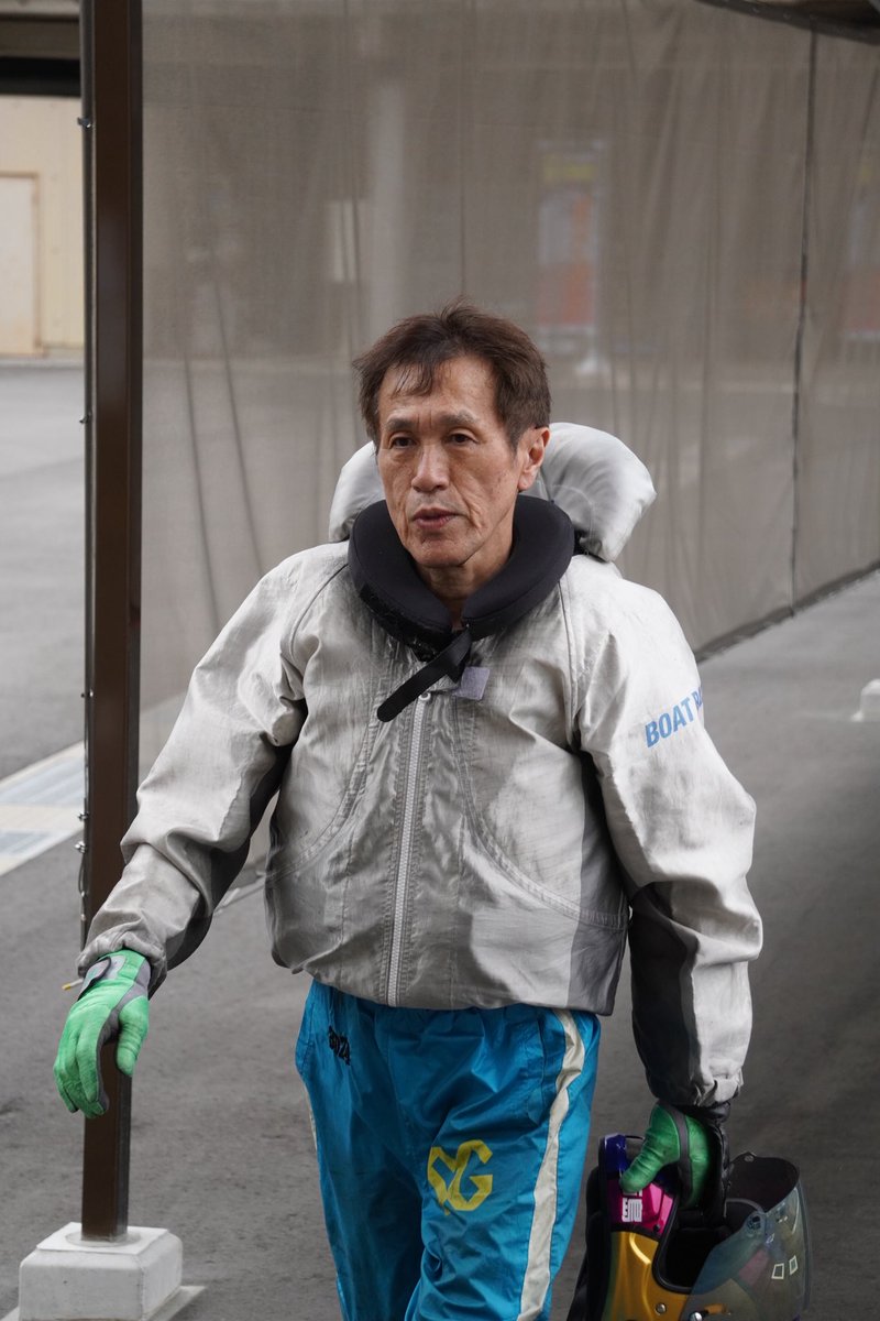sanspo_boatrace's tweet photo. 【ボートレース宮島・PG1第27回マスターズチャンピオン】2日目8Rで地元の①西島義則選手が今期3本目のフライング。今期は事故点オーバー、来期も出走回数不足のため2期連続のB2級が決まってしまいました。 https://t.co/fhMKwcEr3T