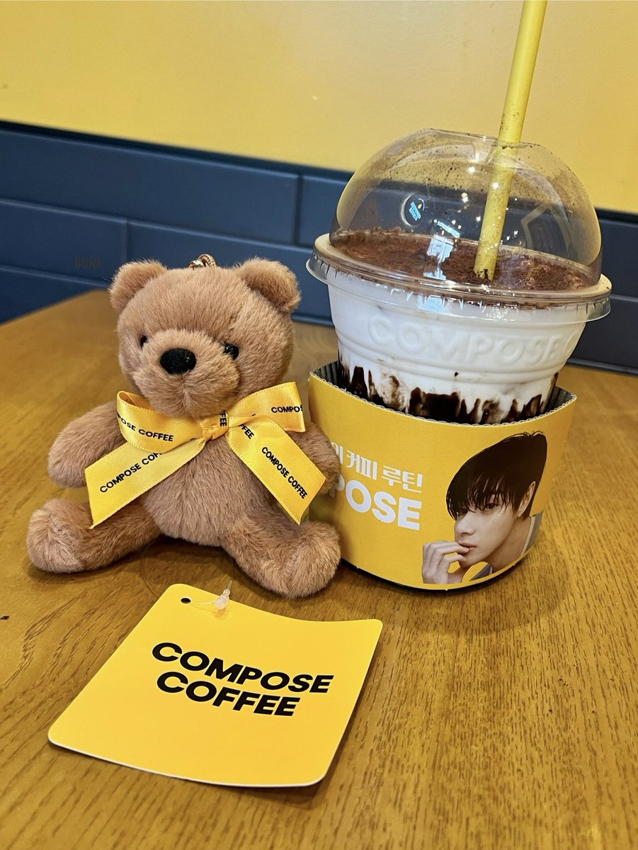 くま♥ページ 家のそばのCOMPOSE COFFEE ここはくまのキーリング今日から入荷 朝から
