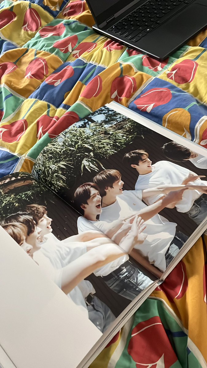 joyfuloni0n's tweet photo. WTS
WAYV PHOTOBOOK
250k bisa nego

Habis dm bisa mention yaa karena suka ga masuk https://t.co/loHG3FDroe
