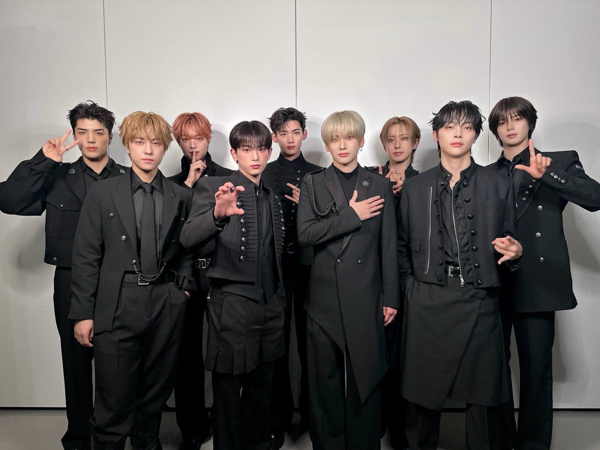 Kpop_Herald's tweet photo. @andTEAMofficial’s new EP “We on Fire” has surpassed one million sales! The group topped the daily album charts by selling 1,090,261 copies on April 21 alone. This marks their third consecutive million-seller following the Japanese single “Go in Blind” and their first Korean EP “Back to Life.” They are clearly in a league of their own now! 📈

#andTEAM #WeonFire