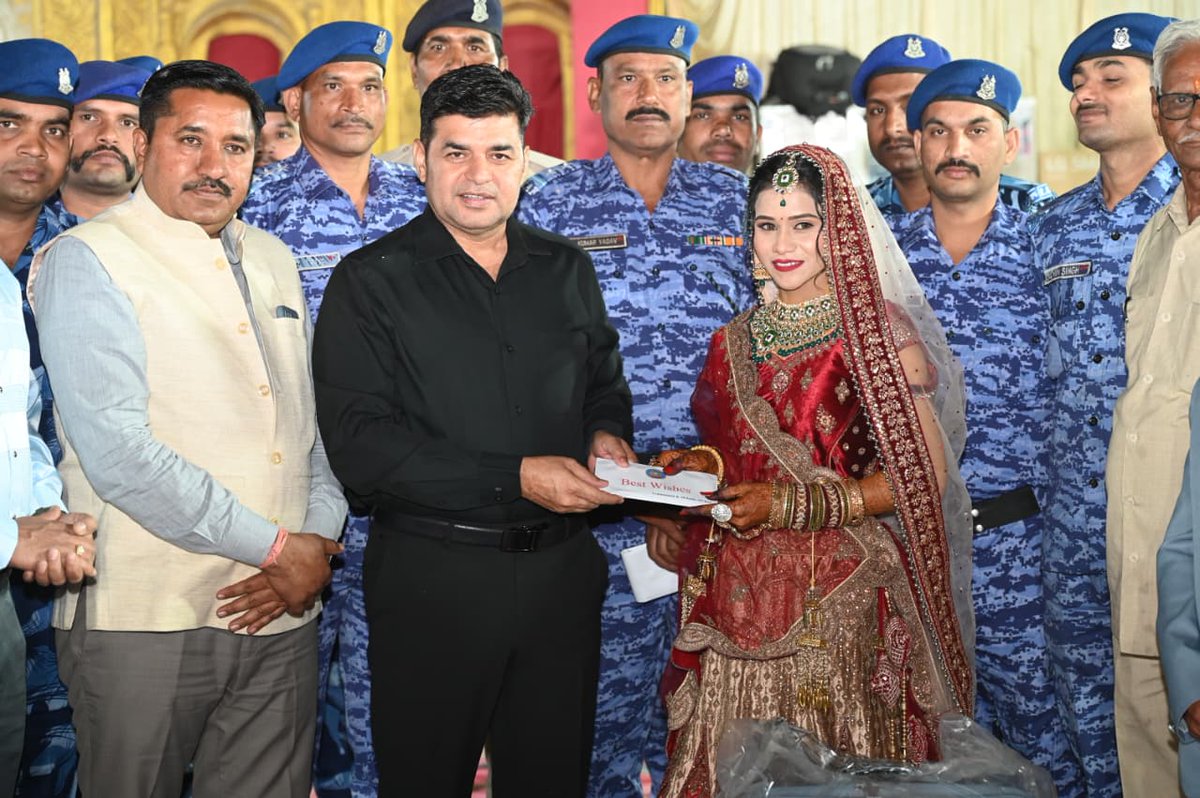 107BNRAF tweet media