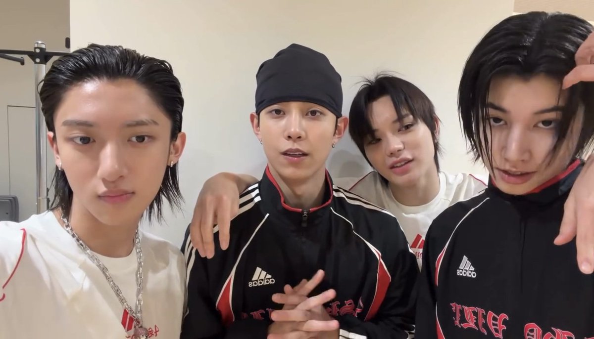 bunny🐰🍓 | MIXTAPE2ISCOMING tweet media