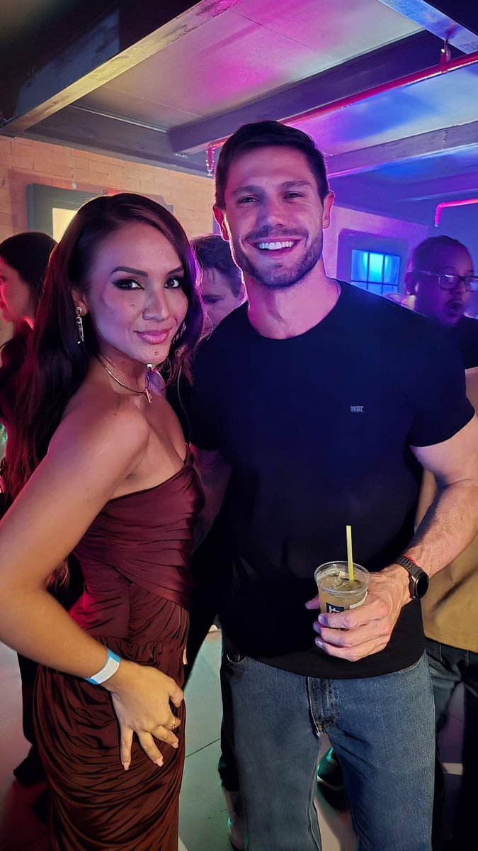 Jennifer tweet media