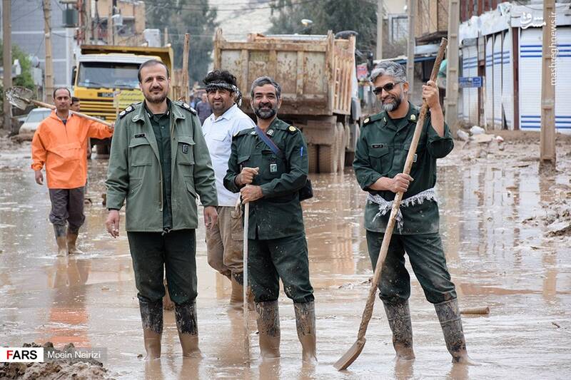 کسانی که بی ادعا پای کار ایران ايستاده اند 
#پاسدار_ایران