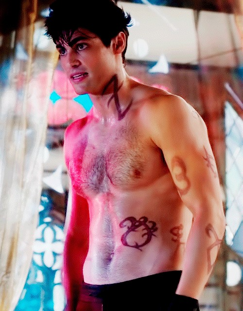 thewritingkoala's tweet image. Yeah f*ck you both

#Shadowhunters #SaveShadowhunters #Malec