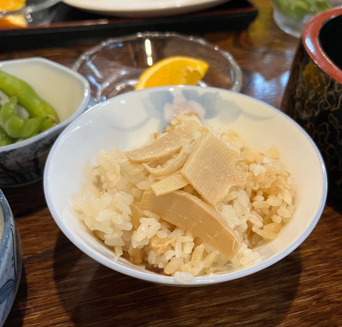 友（み） tweet media