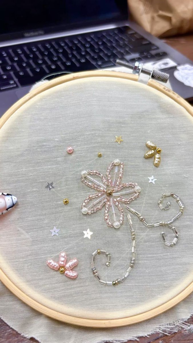 RARAS KAUNANG. tweet media