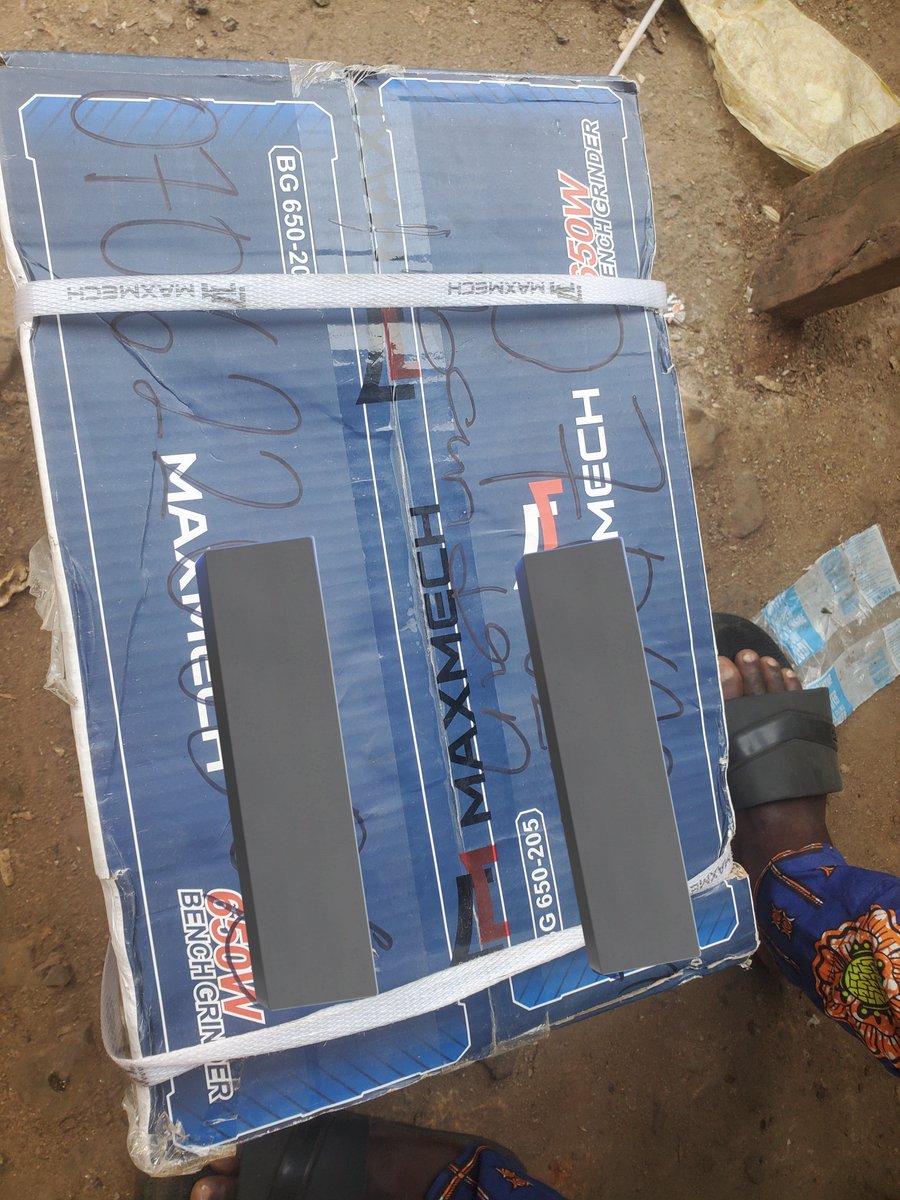 EmenugaChijioke's tweet photo. Machine sent out to ibadan yesterday evening 
Courtesy @gameintel9ja God countiue to bless you
Thank you @odesanmijamal_ 
@Leather_wolves you will receive your machine today https://t.co/eRYtmZCHGw