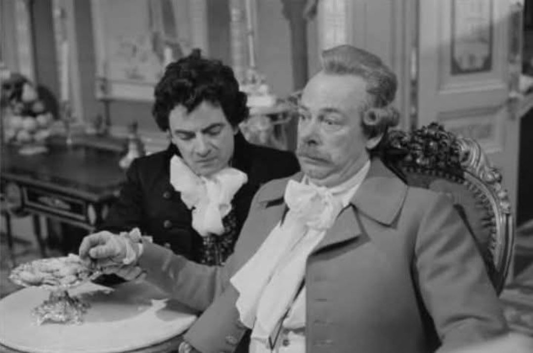 SimonOsbornePTY's tweet image. Happy Birthday to a very nice actor to work with, Denis Lill, known to us as Sir Talbot Buxomly! 84 Today! #Blackadder #bbccomedy #80stv